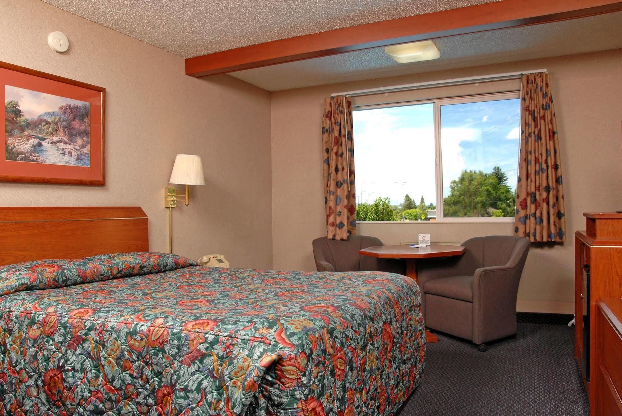 Redmond Inn ภายนอก รูปภาพ