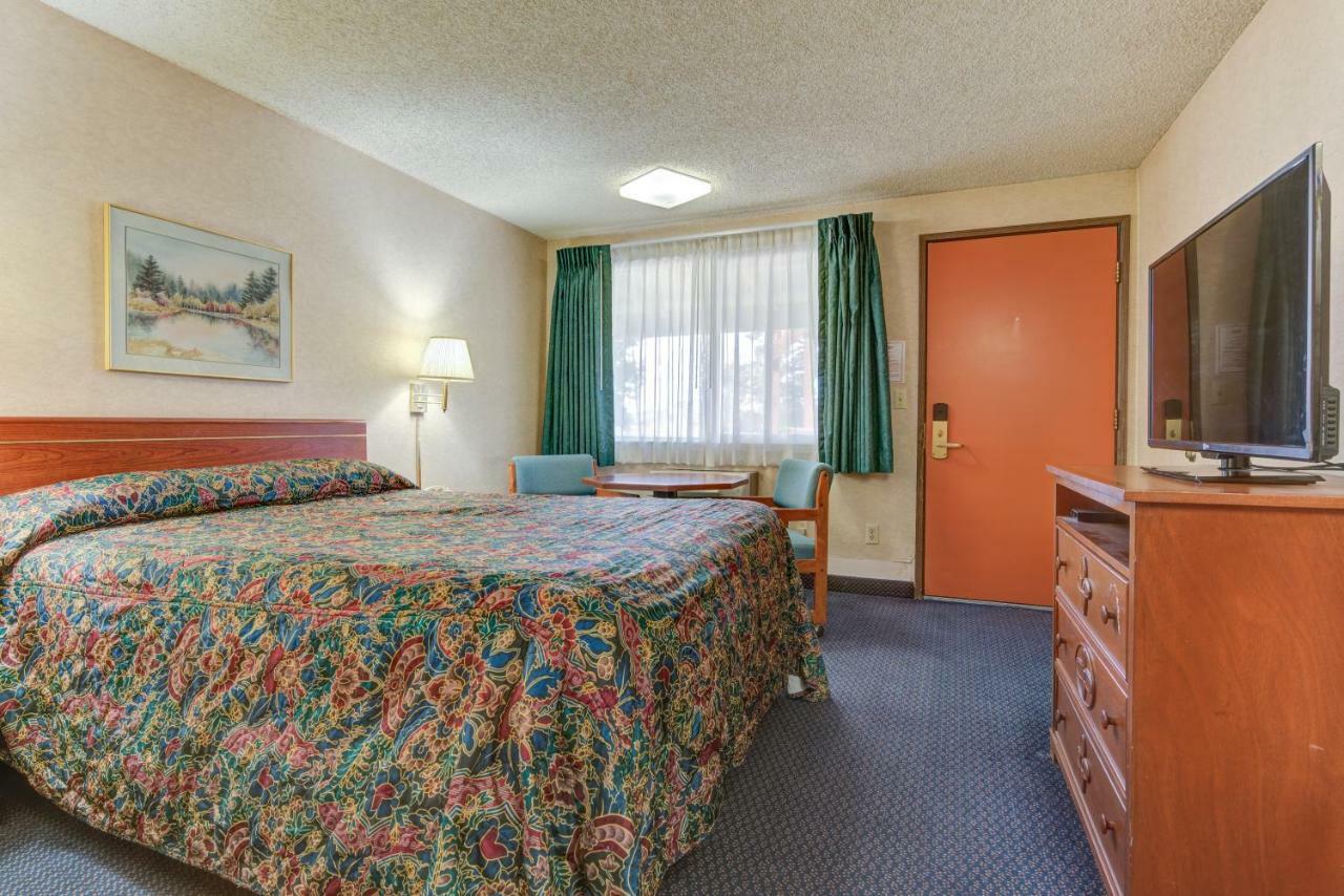 Redmond Inn ภายนอก รูปภาพ
